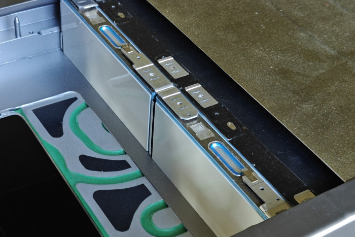 Die Batteriezellen sind etwas höher als beim CLA, um eine größere Kapazität zu ermöglichen. (Foto: Friedhelm Greis/Golem)