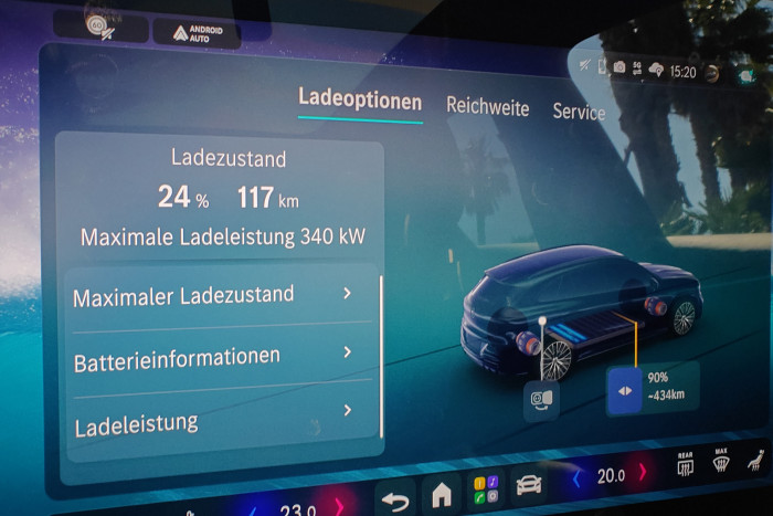 Die maximale Ladeleistung hängt vom Ladezustand ab und liegt offiziell bei 330 kW, kann aber auch höher sein. (Foto: Friedhelm Greis/Golem)