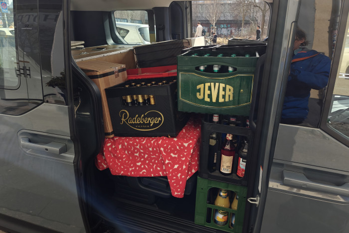 Vor und auf den umgeklappten Sitzen lässt sich ebenfalls viel unterbringen. (Foto: Friedhelm Greis/Golem) 