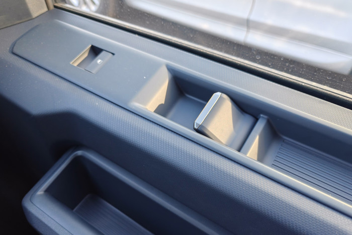 Die Türöffner sehen eher robust als filigran aus. (Foto: Martin Wolf/Golem)  