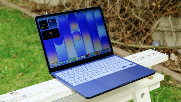 Macbook Neo (Bild: Oliver Nickel/Golem)