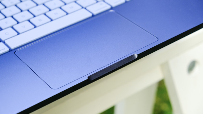 Das Trackpad hat kein Force Touch.(Bild: Oliver Nickel/Golem)