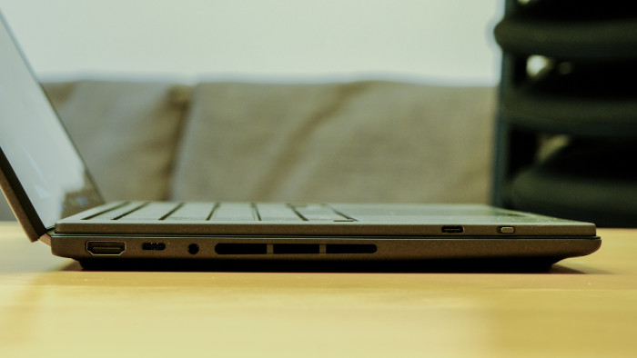 ASUS Zenbook Duo 14 UX8407AA (Bild: Oliver Nickel/Golem)