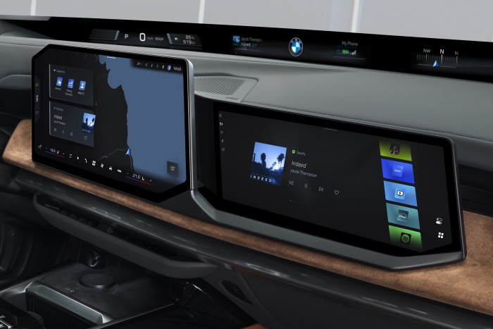 Der Beifahrerbildschirm hat eine Diagonale von 14,6 Zoll. (Foto: BMW) 