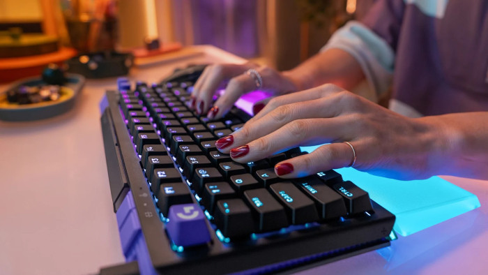 Die G512 X kostet je nach Größe 190 oder 220 Euro. (Bild: Logitech)