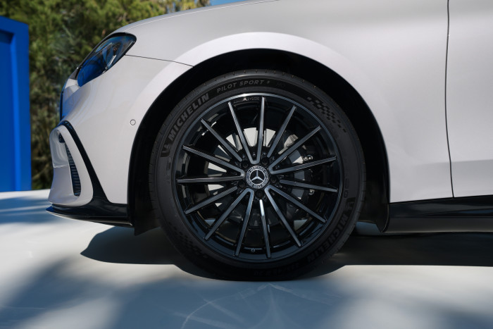 Gegen Aufpreis ist die Luftfederung Airmatic erhältlich. (Foto: Mercedes-Benz)  