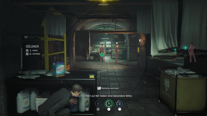 Mit einem Knopfdruck schalten wir den Gegner aus ... (Bild: IO Interactive / Screenshot: Golem)