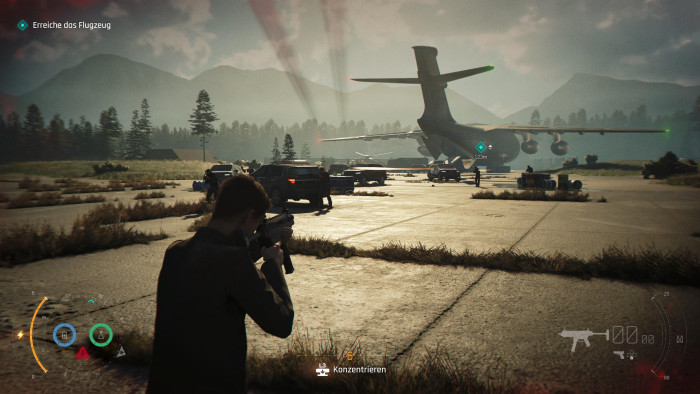 Auch heftige Schießereien gehören zum Alltag von 007. (Bild: IO Interactive / Screenshot: Golem)