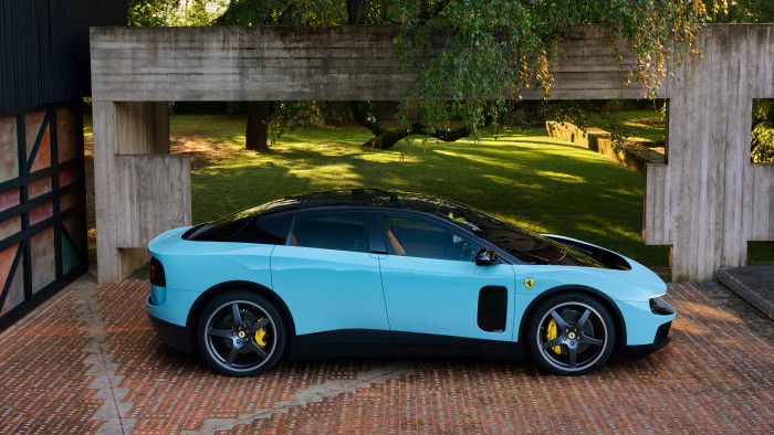Der Ferrari Luce ist 5,03 m lang, 2 m breit (ohne Spiegel) und 1,54 m hoch. (Foto: Ferrari) 