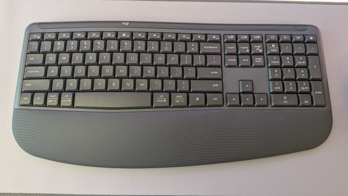 Logitech lässt das normale Tastenlayout unverändert. (Bild: Ingo Pakalski/Golem)