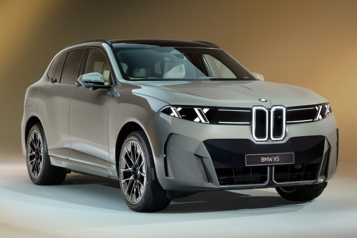 Der in den USA produzierte iX5 verfügt in Europa über eine Akkukapazität von 141 kWh. (Foto: BMW)