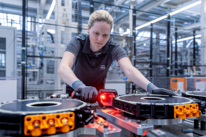 Das Statorgehäuse besteht aus Kunststoff, um den Wirkungsgrad zu erhöhen. (Foto: Mercedes-Benz) 