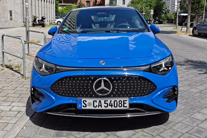 Der CLA ist aerodynamisch optimiert und hat einen cw-Wert von 0,21. (Foto: Martin Wolf/Golem)