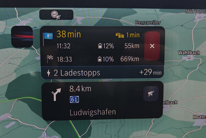 Man kann sich mit dem CLA auch mit niedrigen Ladestand auf die Langstrecke trauen. (Foto: Friedhelm Greis/Golem)