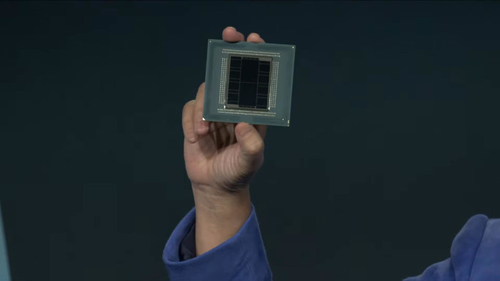 Venice HF hat AMD extra für sein Rack-Scale-System Helios entwickelt. (Bild: AMD; Screenshot: Golem.de)