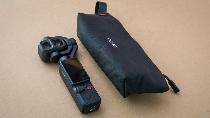 Das Soft Case der Pocket 4P überzeugt nicht so richtig. (Bild: Steinlechner / Golem)