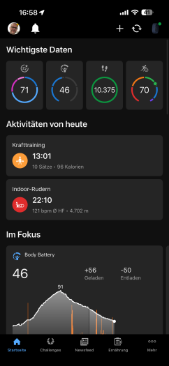 Die "Wichtigste Daten"-Leiste oben ist neu mit Cirqa, kann aber auch ohne das Smart Band aktiviert werden. (Bild: Garmin / Screenshot: Golem)