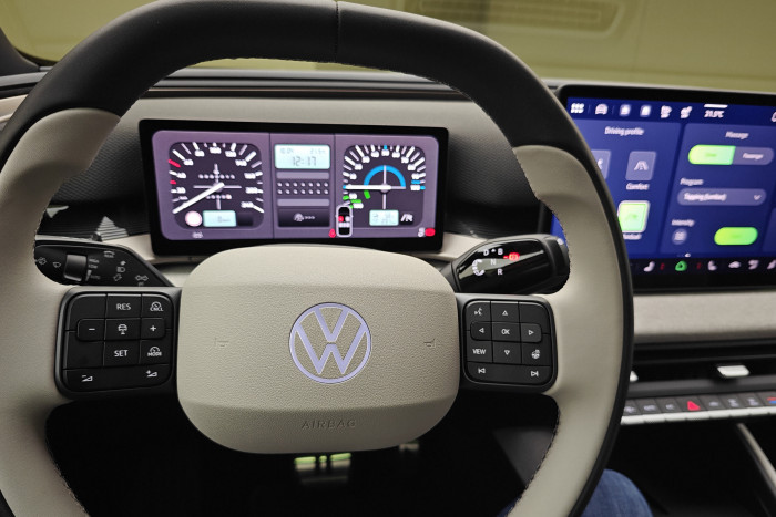 VW setzt auch beim ID.Cross wieder verstärkt auf haptische Bedienelemente. (Foto: Friedhelm Greis/Golem)