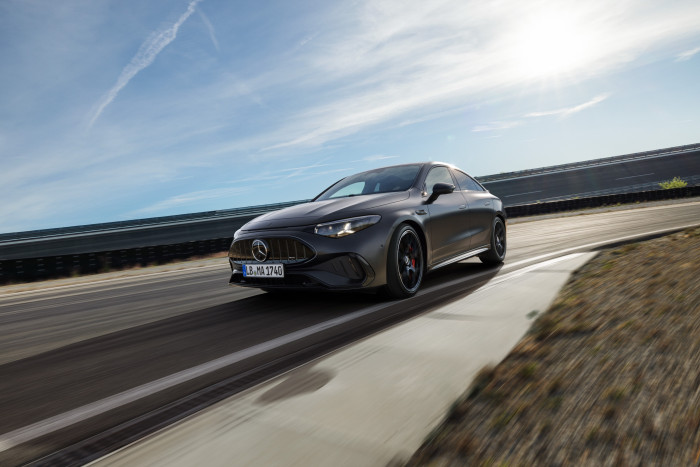 Mercedes AMG CLA 45 (Bild: Mercedes AMG)