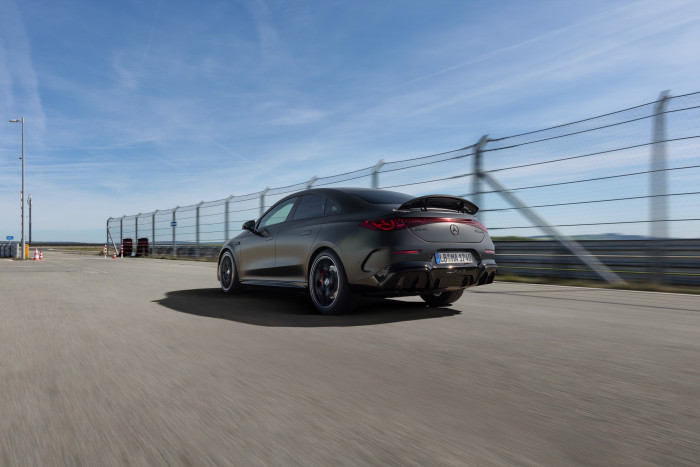 Mercedes AMG CLA 45 (Bild: Mercedes AMG)
