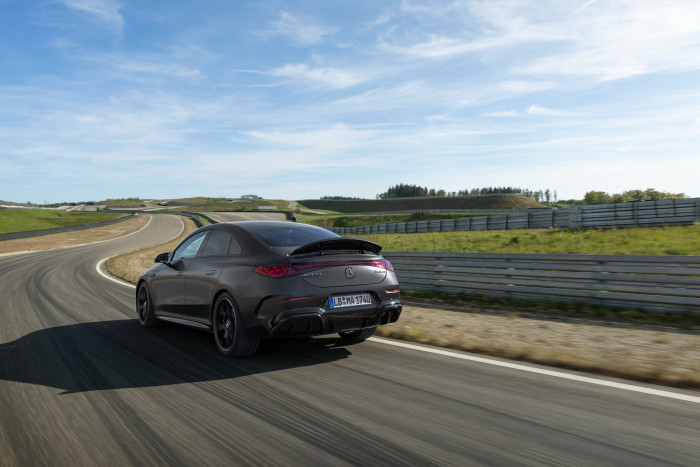 Mercedes AMG CLA 45 (Bild: Mercedes AMG)