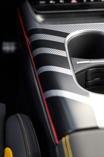 Mercedes AMG CLA 45 (Bild: Mercedes AMG)
