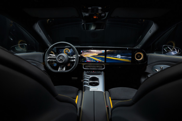 Mercedes AMG CLA 45 (Bild: Mercedes AMG)