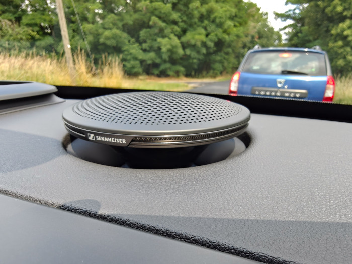 Der #5 Brabus hat ein Lautsprechersystem von Sennheiser mit insgesamt zehn Speakern. (Bild: Martin Wolf/Golem)