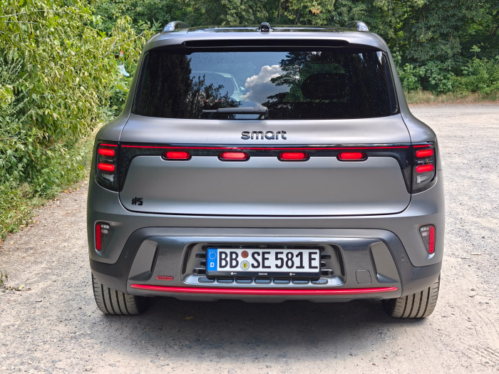 Das Heck sieht durchaus nach Smart aus. (Bild: Martin Wolf/Golem)