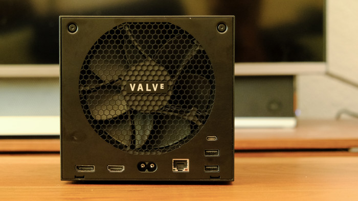 Rückseite der Steam Machine (Bild: Oliver Nickel/Golem)