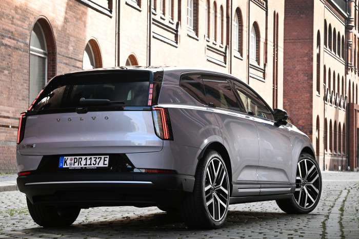 Der EX60 basiert auf der Plattform SPA3 mit 800-Volt-System und einer Cell-to-body-Batterie. (Foto: Volvo)