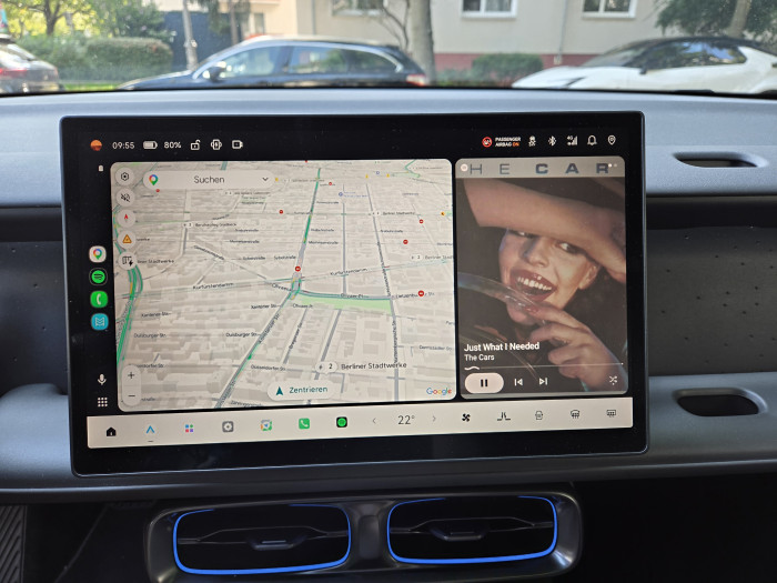 Auch Android Auto und Carplay können verwendet werden. (Bild: Tobias Költzsch/Golem)