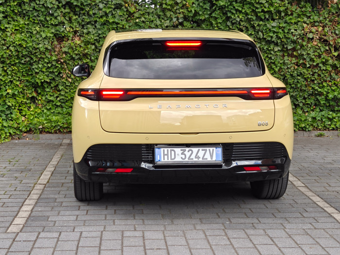 Der Leapmotor B05 hat ein recht breites Heck. Die Kofferraumklappe wird manuell geöffnet. (Bild: Martin Wolf/Golem)