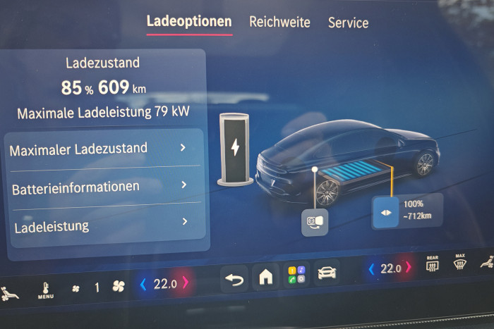 Wegen des fast vollen Akkus lag die Ladeleistung nicht besonders hoch. (Friedhelm Greis/Golem)