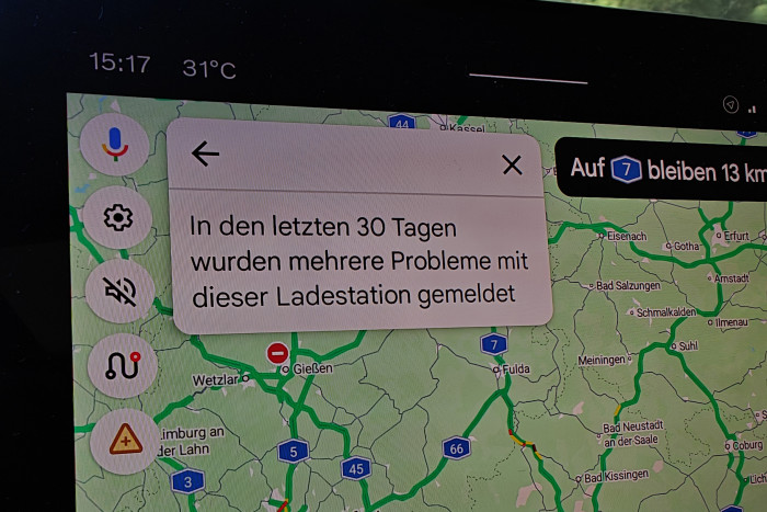 Solche Warnungen sind hilfreich, um defekte Ladesäulen zu meiden. (Foto: Friedhelm Greis/Golem)