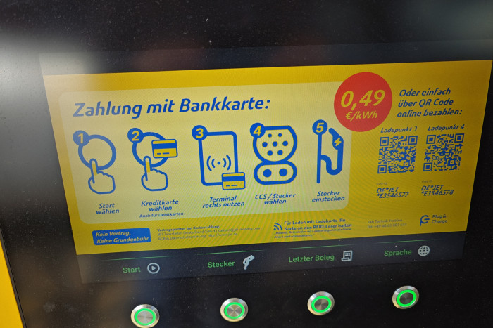 Das Ad-hoc-Laden für 49 Cent pro kWh war mit Abstand der günstigste Preis auf der Fahrt. (Foto: Friedhelm Greis/Golem) 