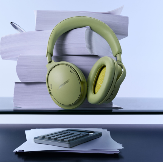 In dieser Farbe gibt es den Quiet Comfort Kopfhörer 2 auch. (Bild: Bose)