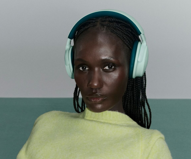 Der Quiet Comfort Kopfhörer 2 sitzt angenehm auf dem Kopf. (Bild: Bose)