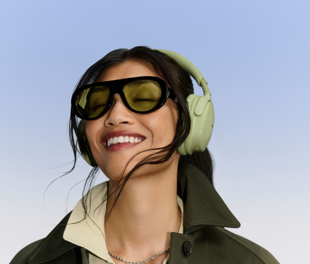 Der Quiet Comfort Kopfhörer 2 sitzt angenehm auf dem Kopf. (Bild: Bose)