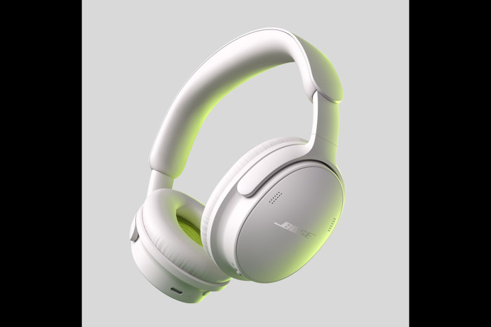 In dieser Farbe gibt es den Quiet Comfort Kopfhörer 2 auch. (Bild: Bose)