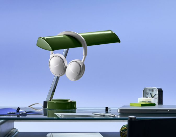 In dieser Farbe gibt es den Quiet Comfort Kopfhörer 2 auch. (Bild: Bose)