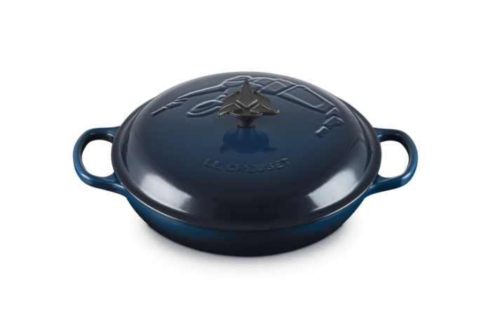 Der Topf im Klingonen-Design (Bild: Le Creuset)