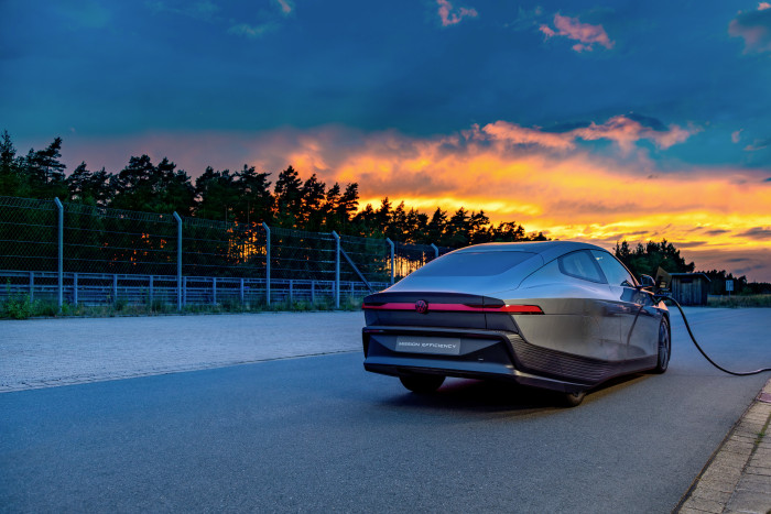 Die maximale Ladeleistung beträgt 105 kW.  (Foto: VW) 