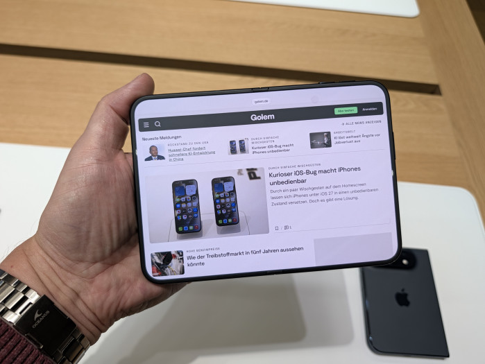 Die gleiche Webseite im Querformat (Bild: Tobias Költzsch/Golem)