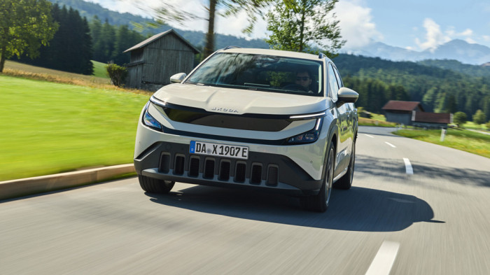 Mit einer Spitzenleistung von 155 kW ist der Skoda Epiq mehr als ordentlich motorisiert. Den Sprint auf Tempo 100 schafft er in 7,1 Sekunden, die Höchstgeschwindigkeit ist allerdings mit Rücksicht auf den Stromverbrauch auf 160 km/h limitiert. (Bild: Skoda)