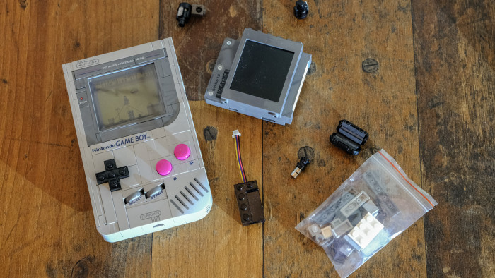 Der Brickboy benötigt den Lego-Game-Boy (Bild: Oliver Nickel/Golem)