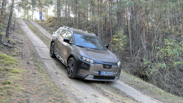 Subaru E-Outback im Offroad-Test: Subarus neues Elektroauto kann auch ...